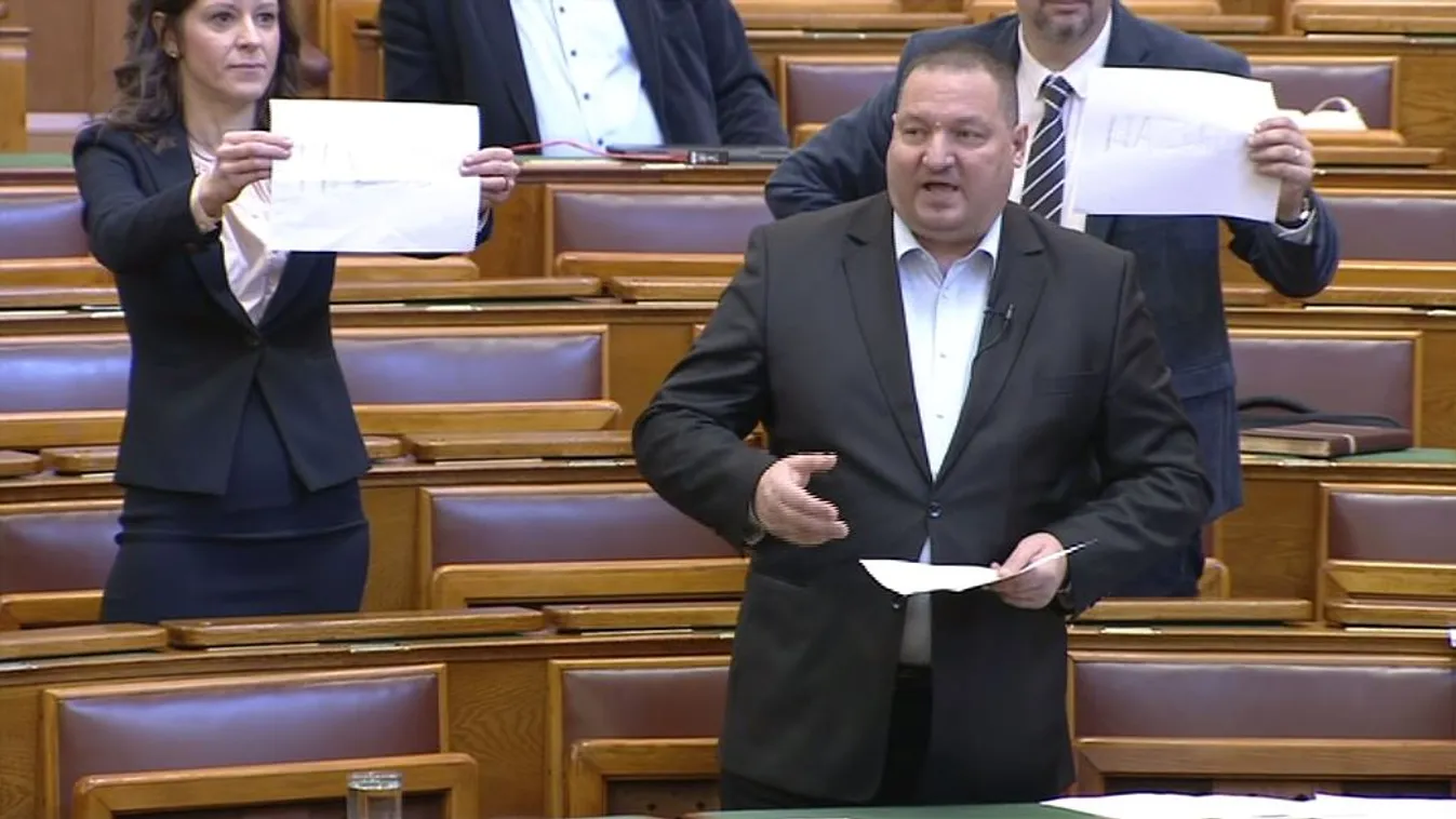 Várhatóan 2018-ban sem lesz hiány parlamenti rendbontásból