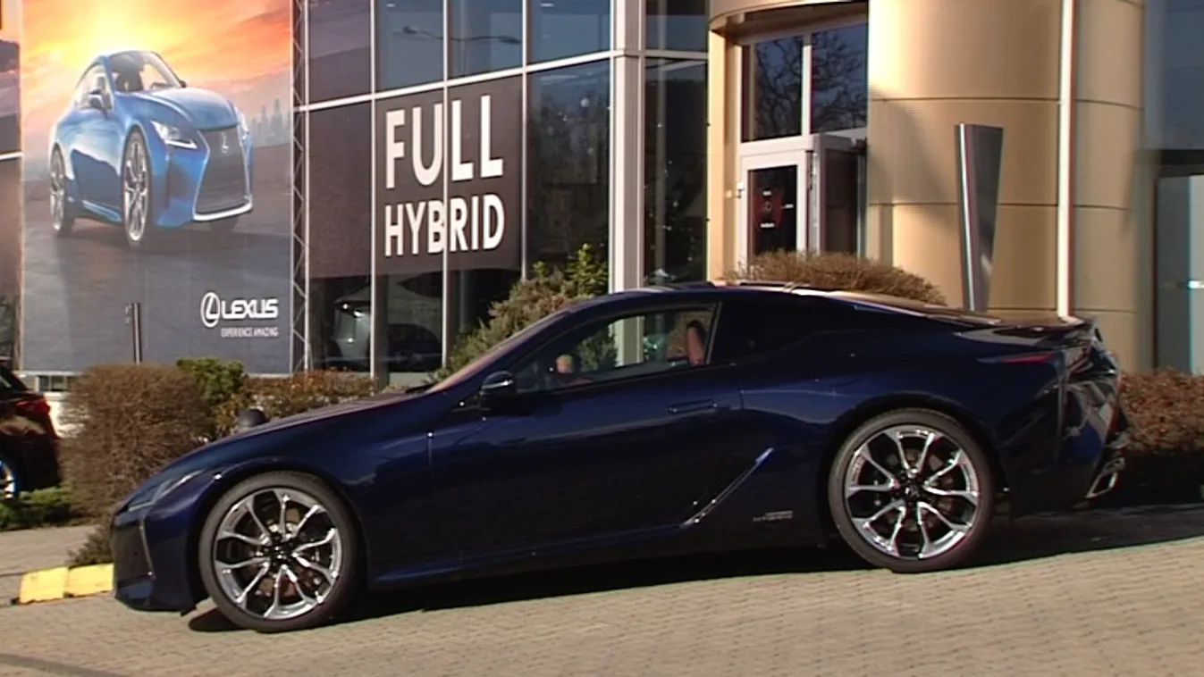 „Az autóvásárlók megkárosítását támogatják a hatályos jogszabályok”