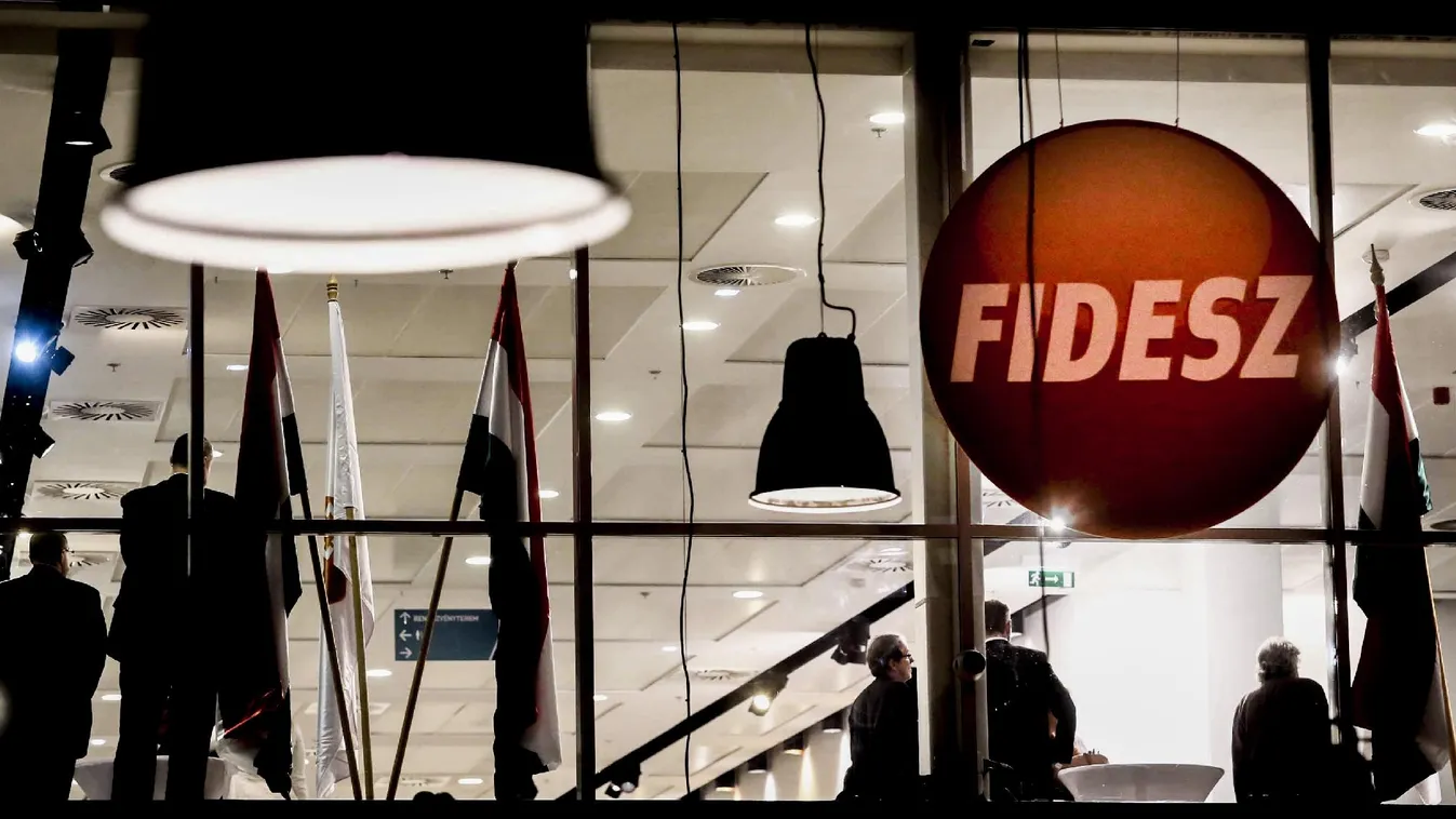 Tűéles politikai látlelet – Csörte