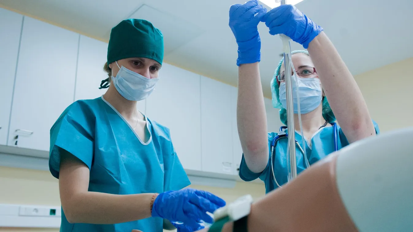 A modernebb eszközök és a betegcentrikusság motiválja a külföldre vágyó hallgatókat