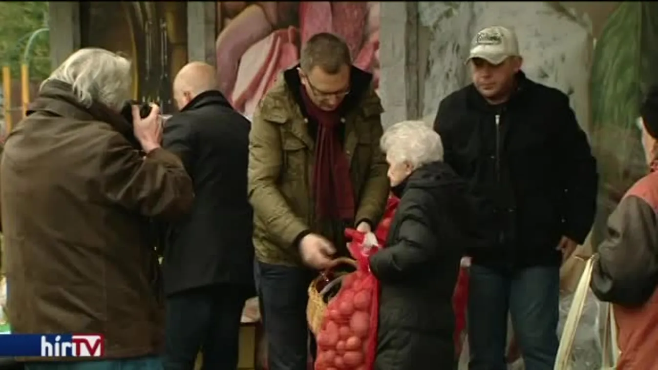 „Az LMP, a KDNP-vel ellentétben, nem ül nyakig a lekvárban”