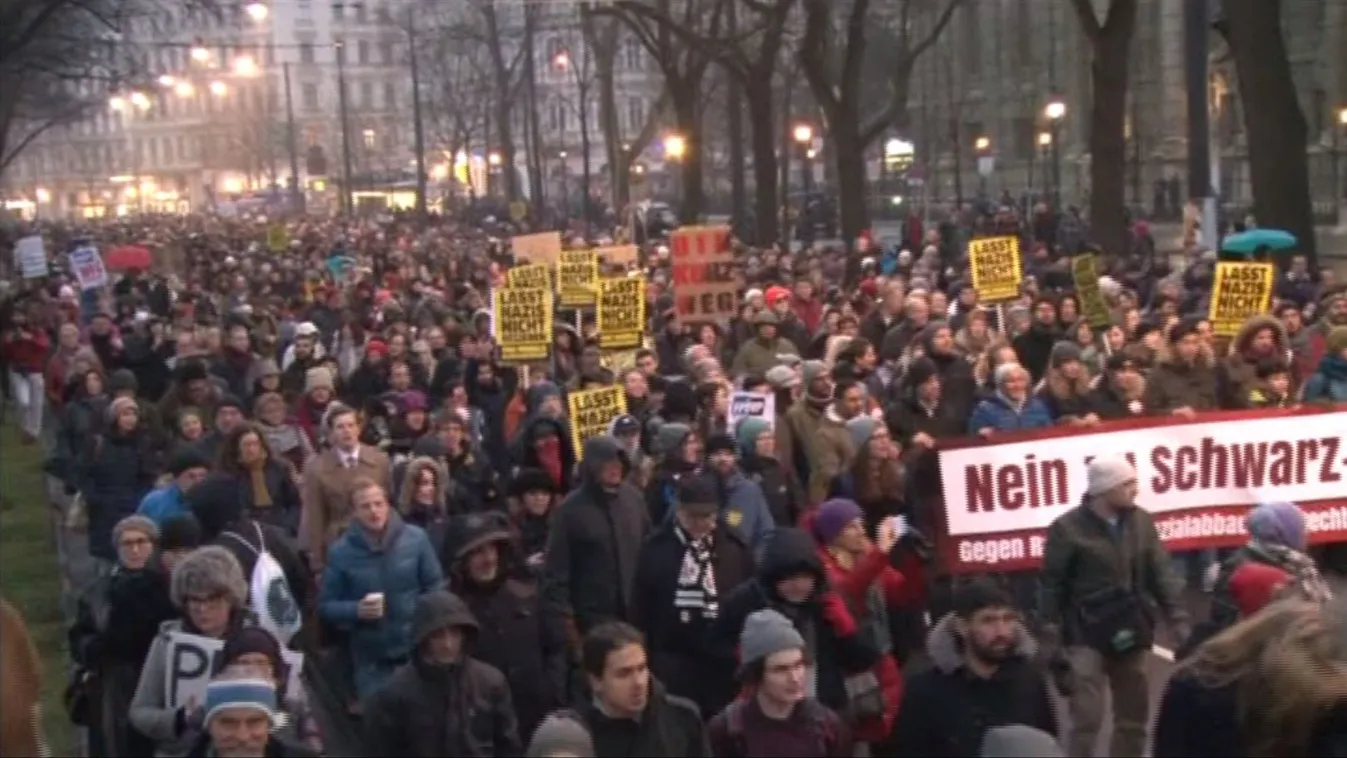 Tízezrek tüntettek az osztrák kormány ellen Bécsben