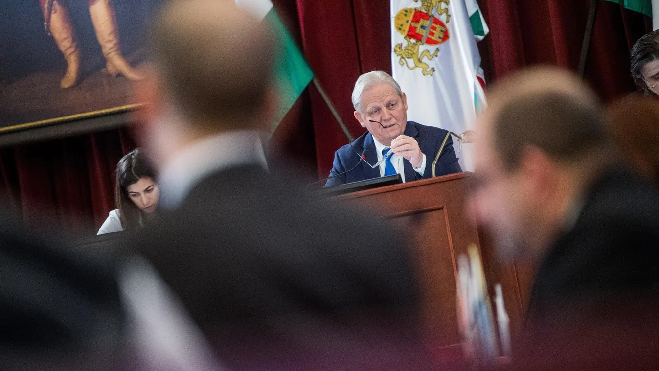 Tarlós: Nézze, Horváth, ön egy kelekótya paprikajancsi