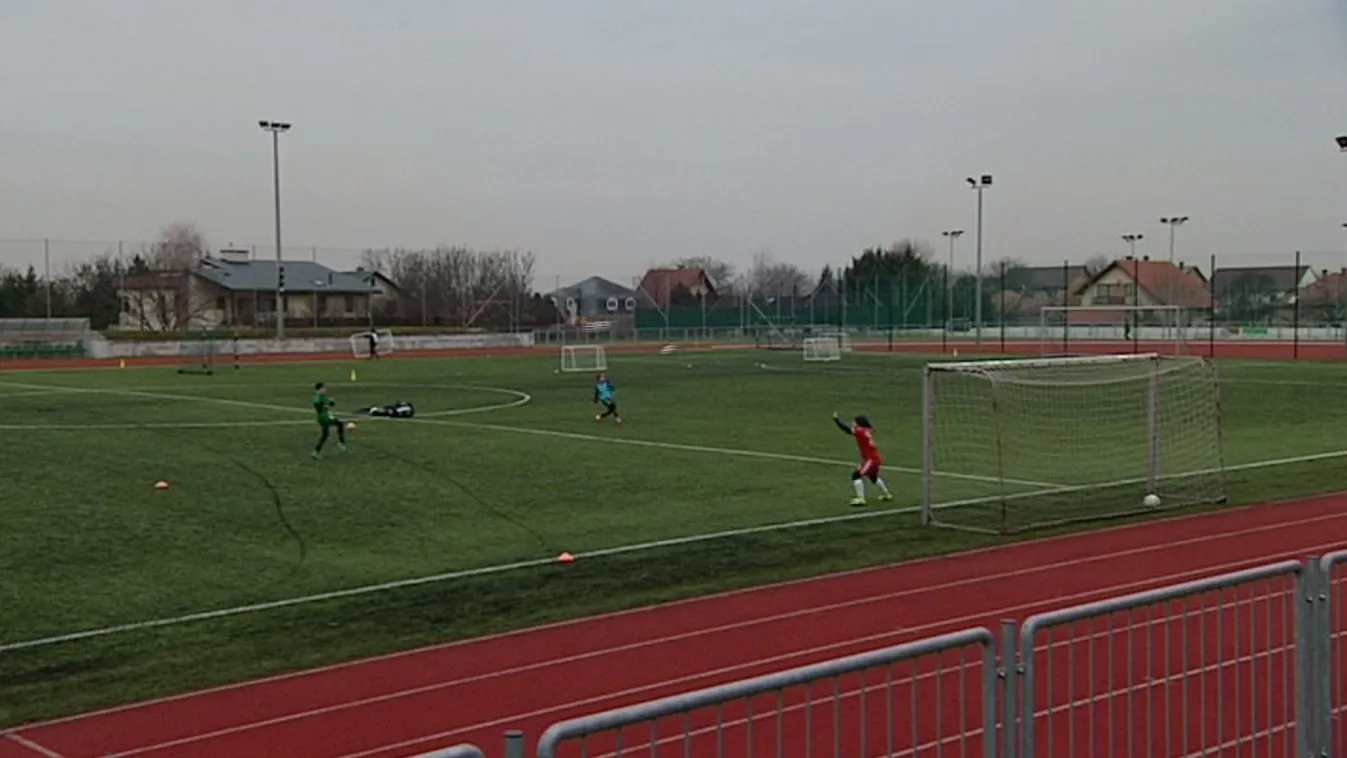 Zavarja a biatorbágyiakat a helyi focipálya