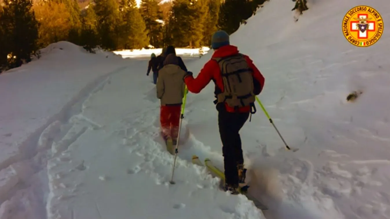Többméteres hó zárja el a zöldhatárt az Alpokban