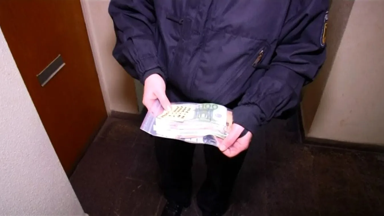 Embercsempészekre csaptak le