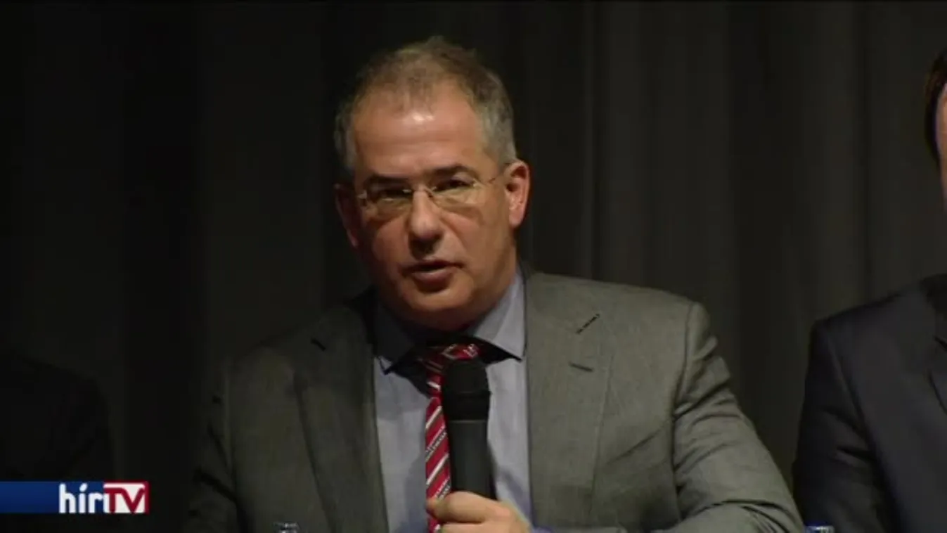 Kósa Lajos kizártnak tartja, hogy a magyar nyugdíjas szövetkezetekben ukrán állampolgárokat foglalkoztassanak