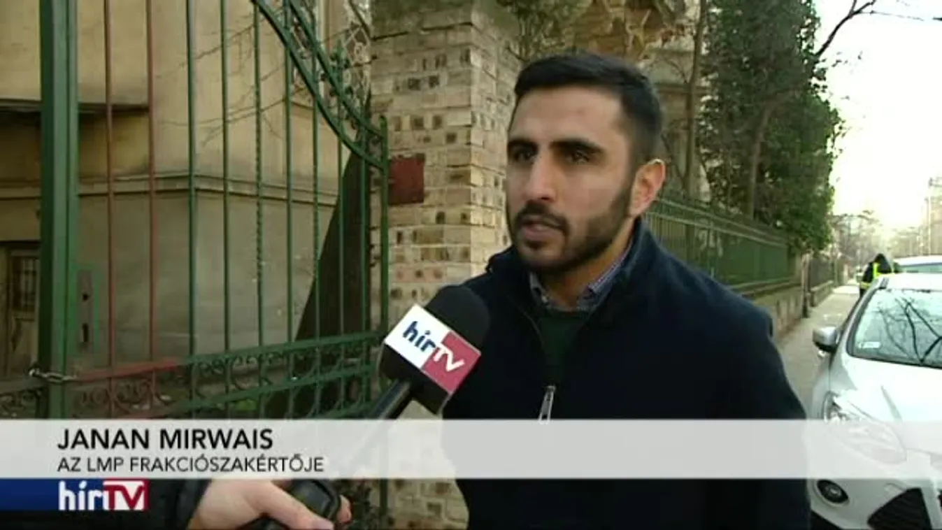 A kormány számára nemrég példa volt, most célkeresztbe került