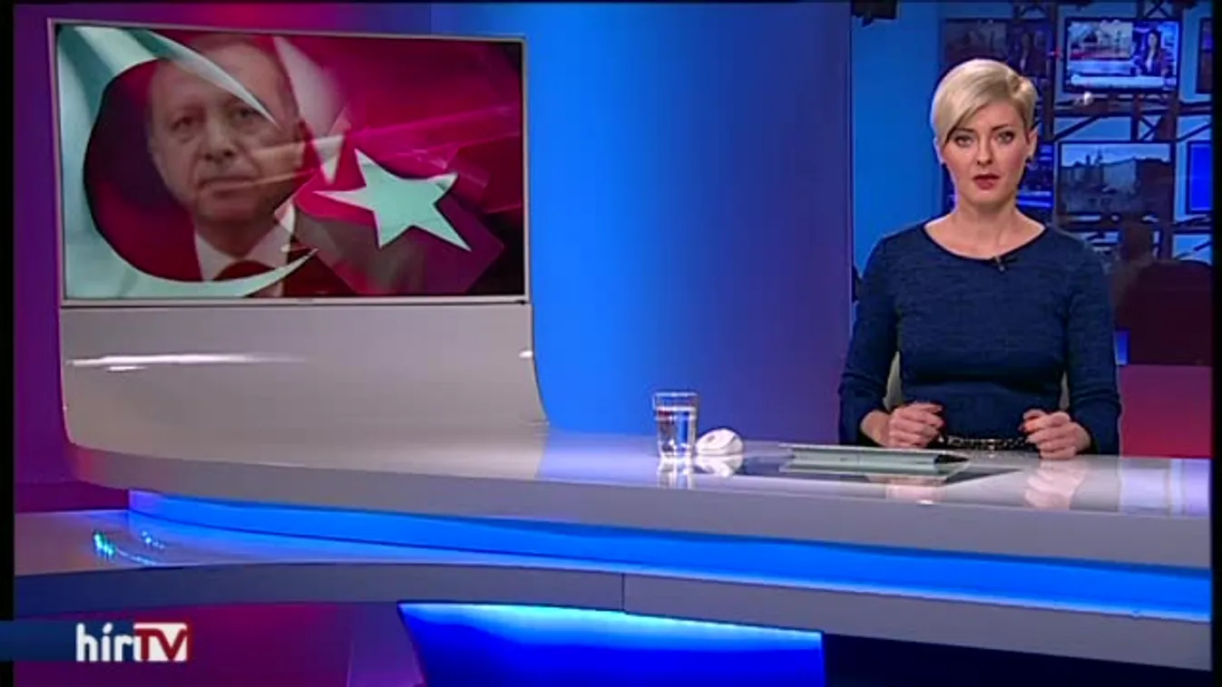 Macron nekiment Erdogannak