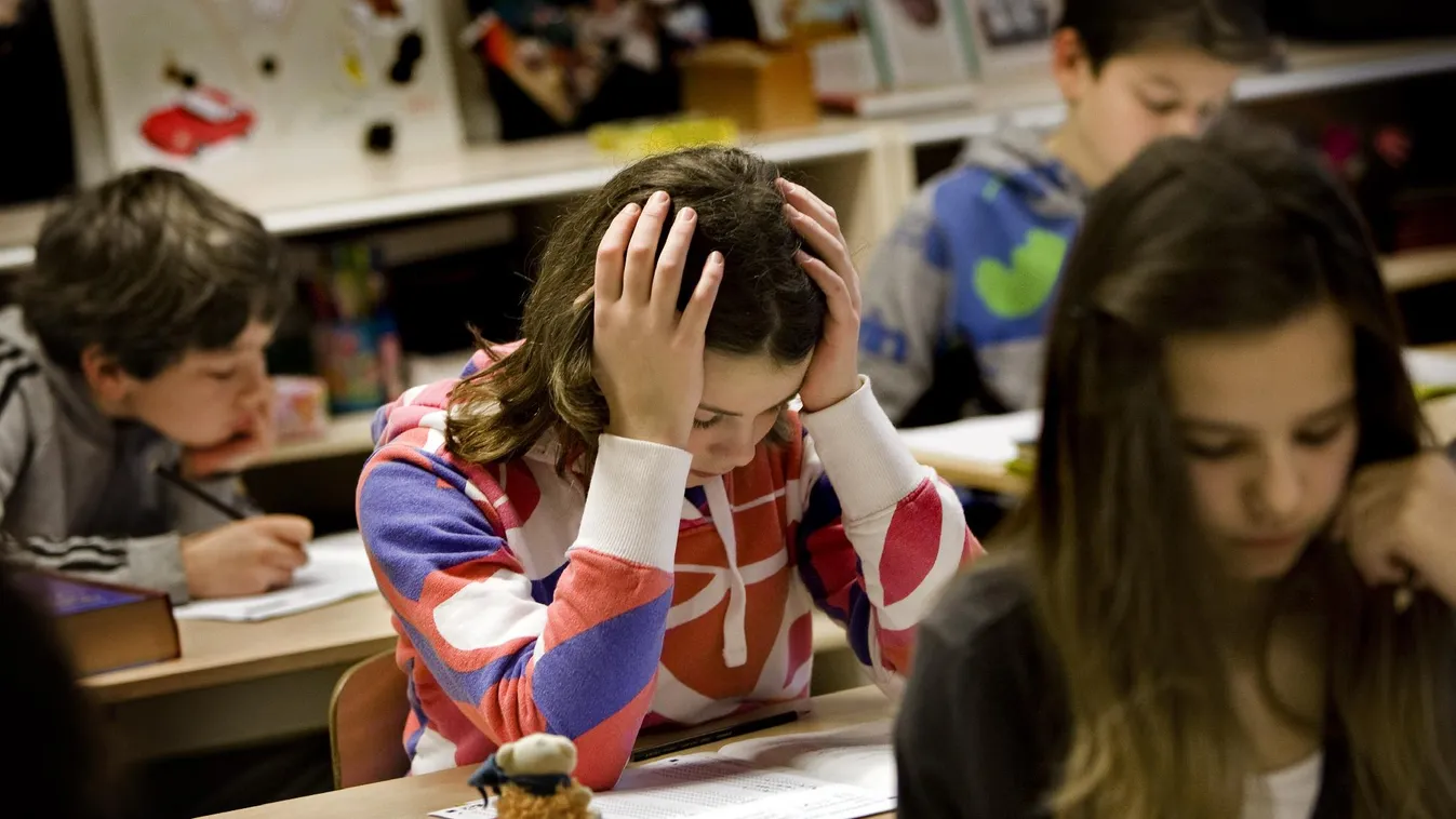 „Gyökeresen át kell alakítani az oktatást”