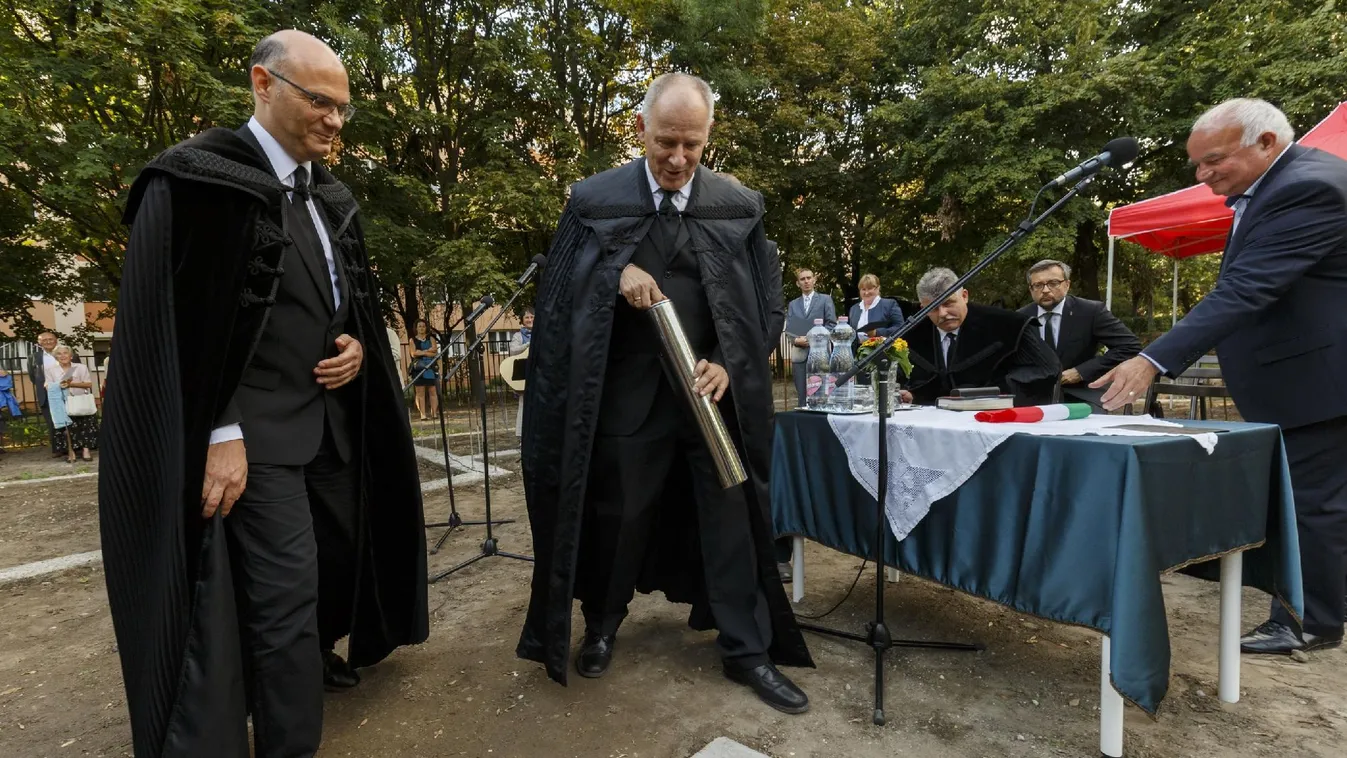 Újabb milliók az egyháznak