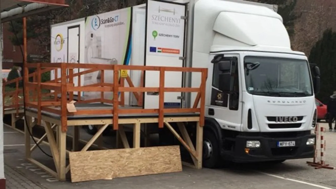 Kamionban CT-zik a Bajcsy betegeit