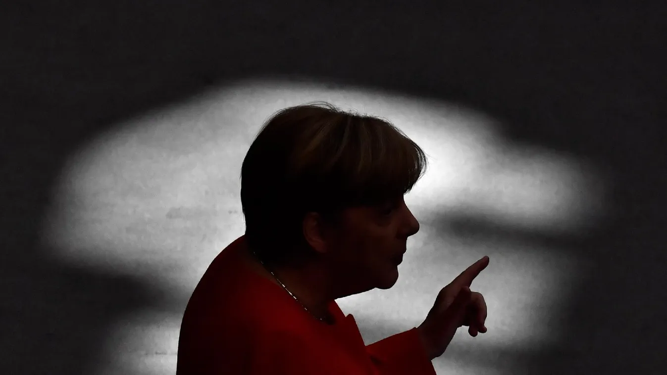 Merkel terve a magyar kormánynak is betehet
