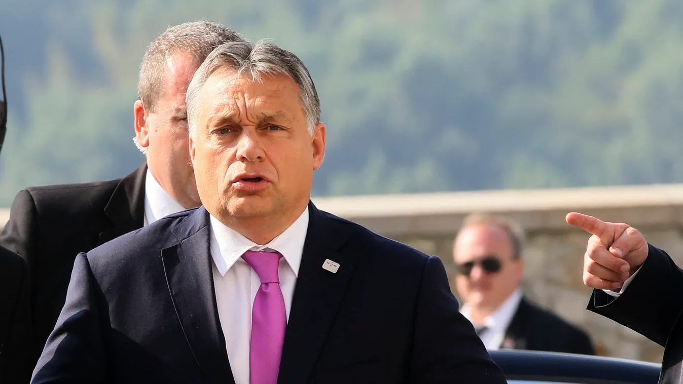 Orbán faluja sem marad ki a botrányból