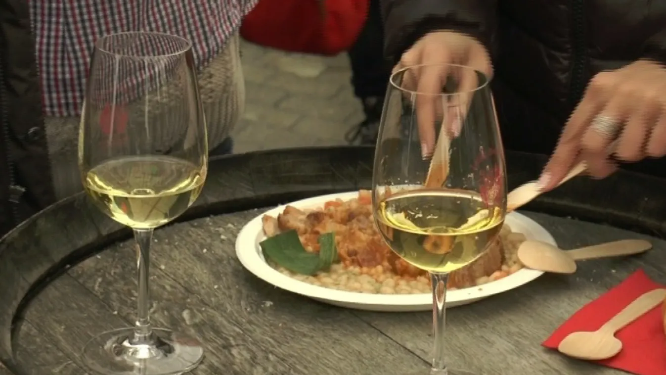 A Balaton nem csak nyáron a Riviéra