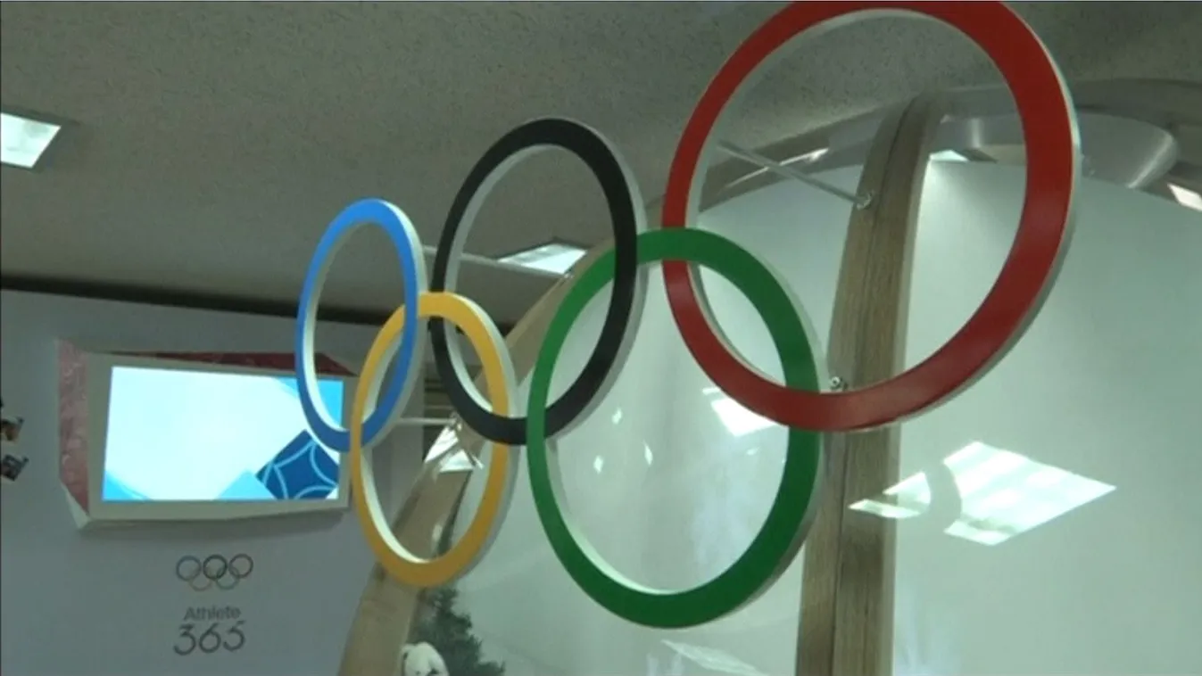 Megérkezett az észak-koreai csapat a téli olimpia helyszínére