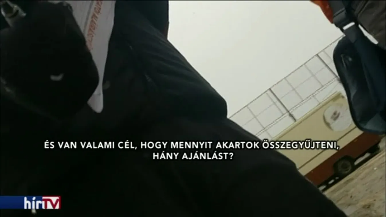 Erdélyi fiatalokkal gyűjteti az aláírásokat a fideszes Boldog István