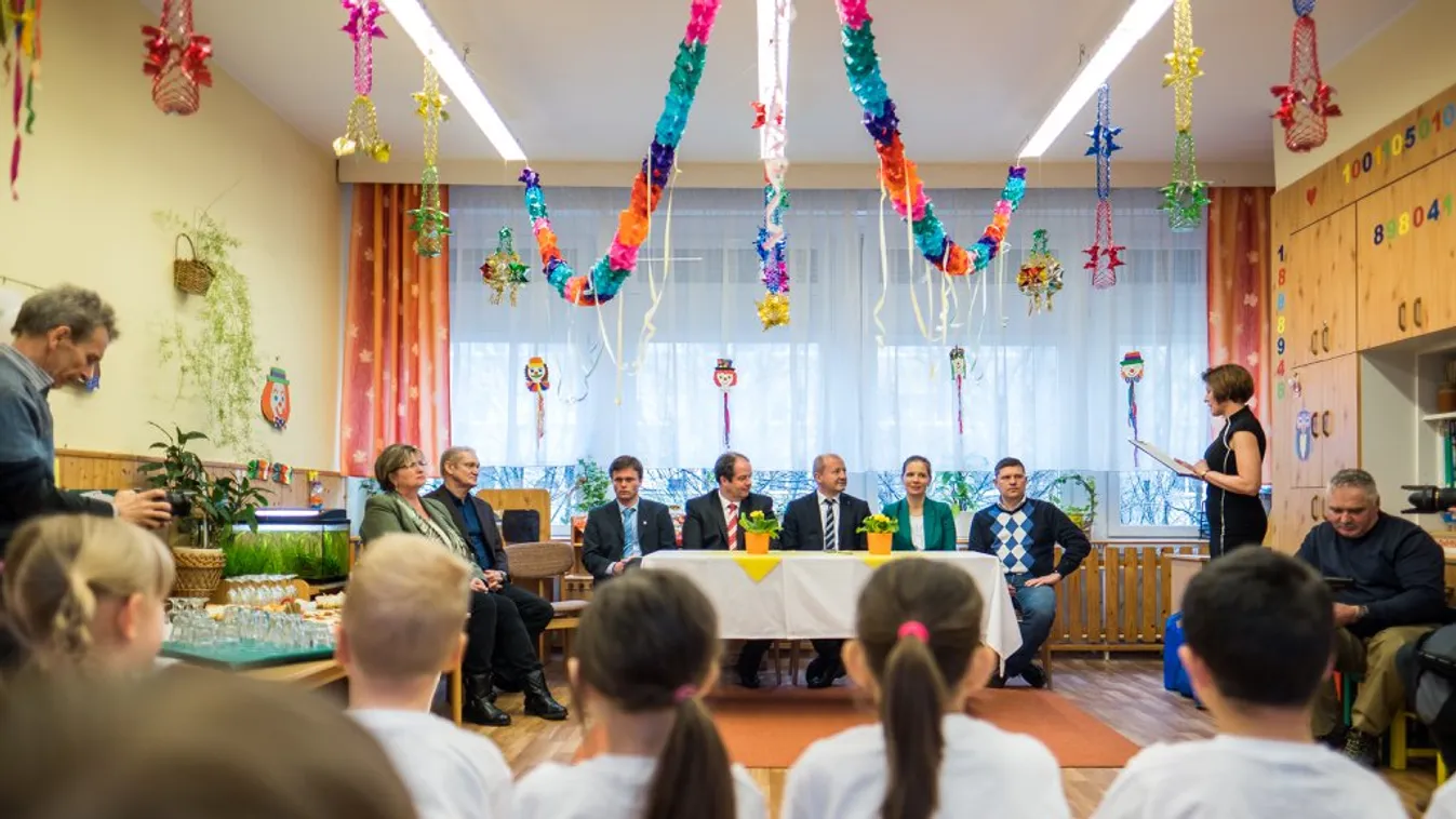 Lurkók a kampányban – Reggeli járat