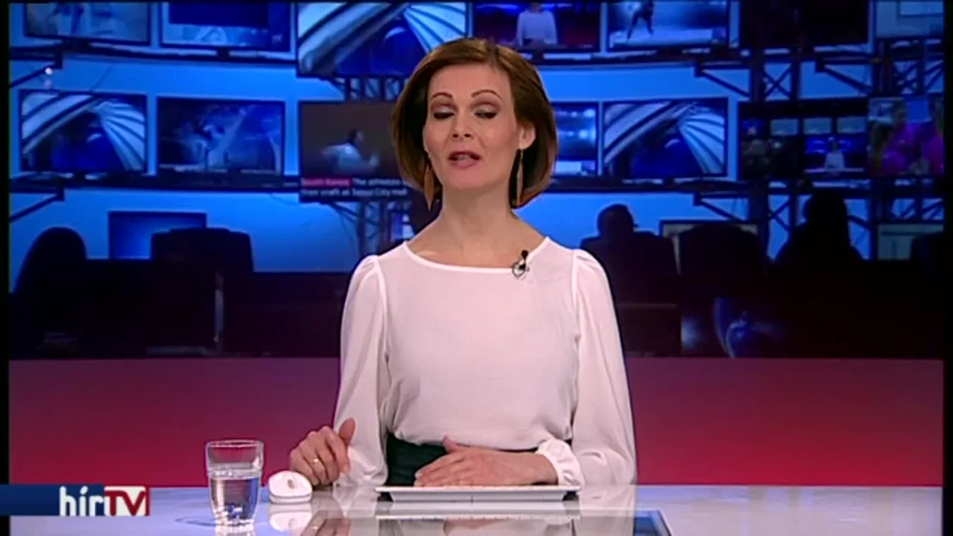 Fegyveresek toloncolták ki a volt elnököt Ukrajnából