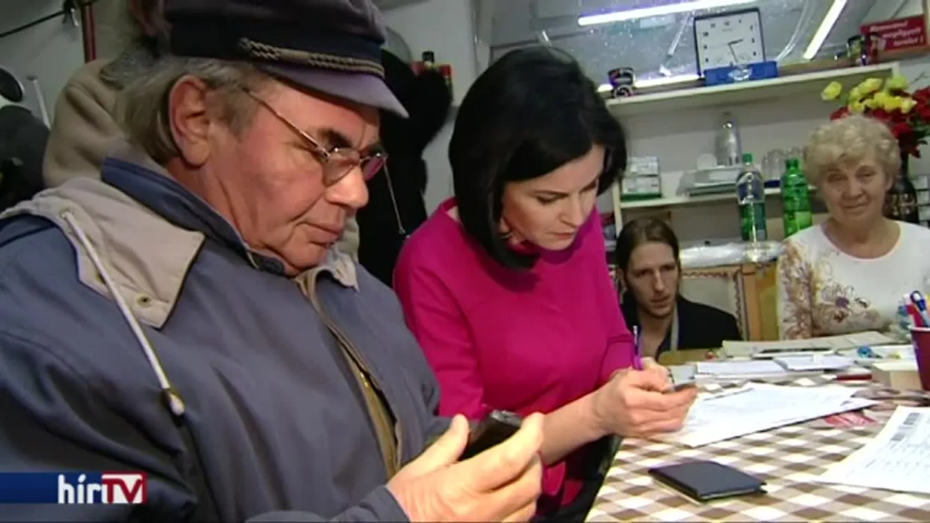 Megkezdték az aláírásgyűjtést az országgyűlési képviselőjelöltek