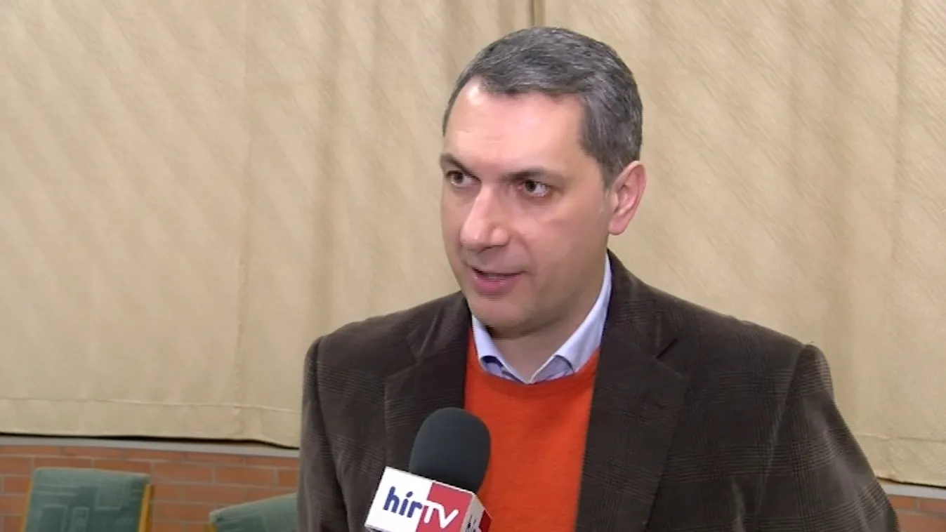 Lázár ezúttal a bírálatnál is tovább ment