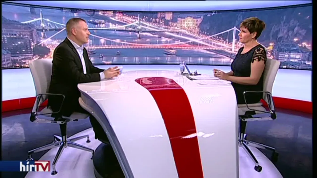 Egyenesen – Anyád hív