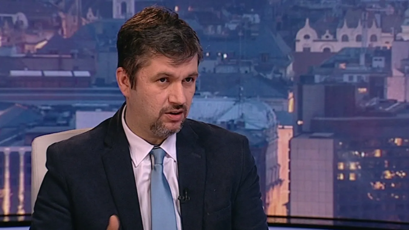 Hadházy szerint a közbeszerzési tanácsadó cég lehet a banánhéj