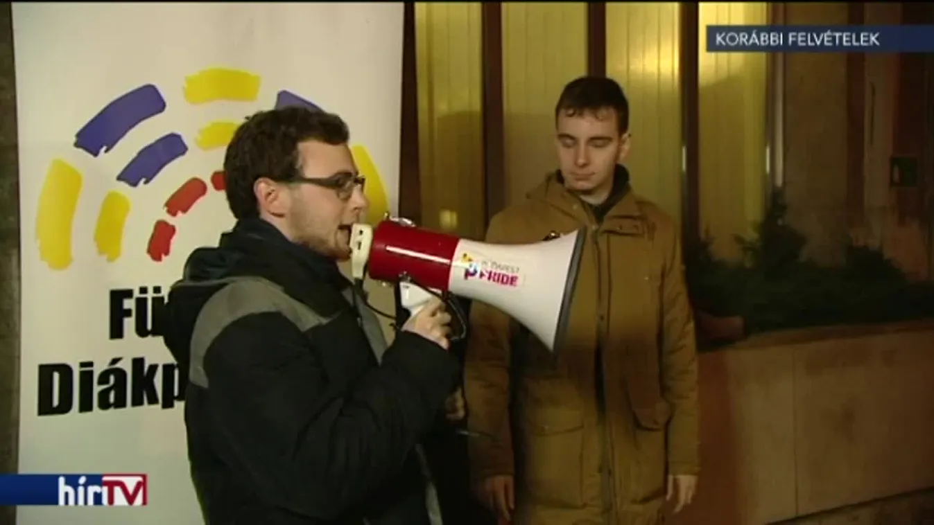 Tüntetnek, mert Orbán nem válaszolt határidőre