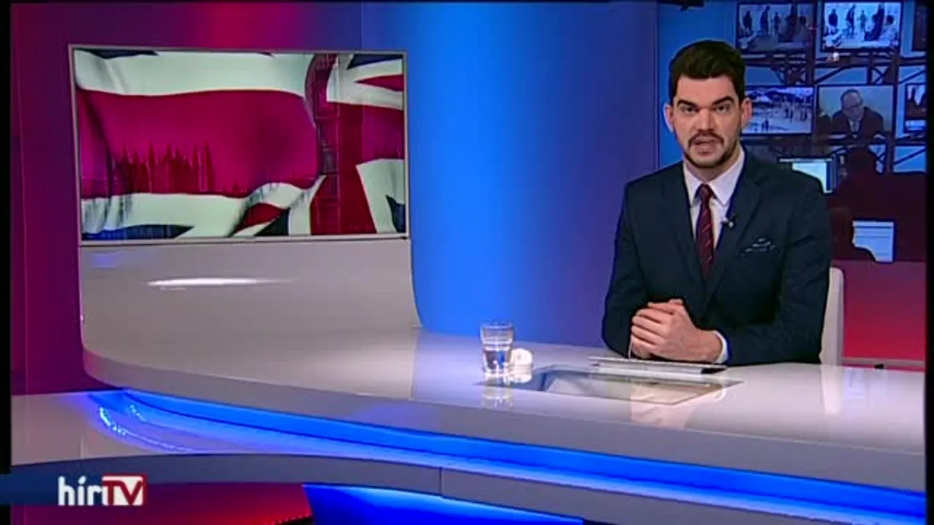 Késett kicsit, benyújtotta a lemondását