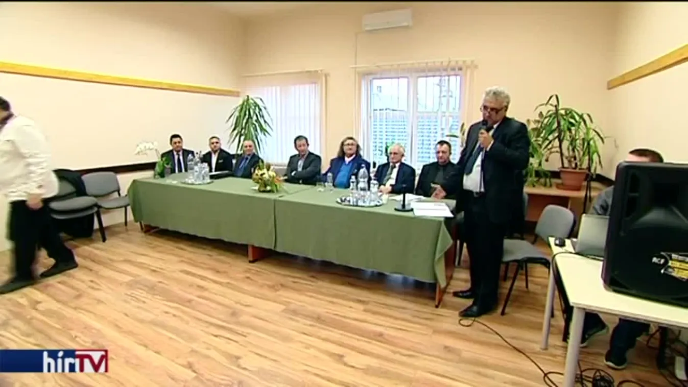 Kathy-Horváth: Mélyebb szegénységbe taszítják a cigányságot a migránsok