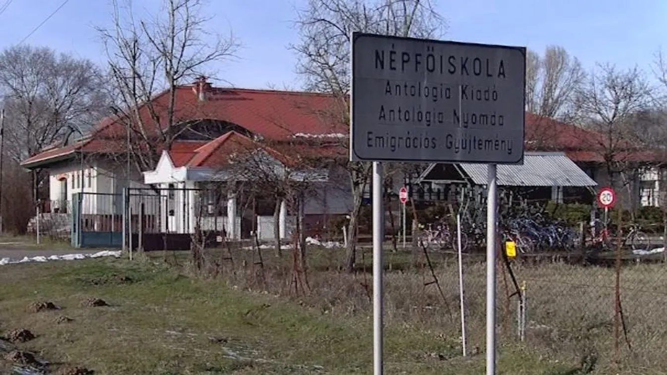 Csak úgy repkednek a milliárdok Lakitelekre