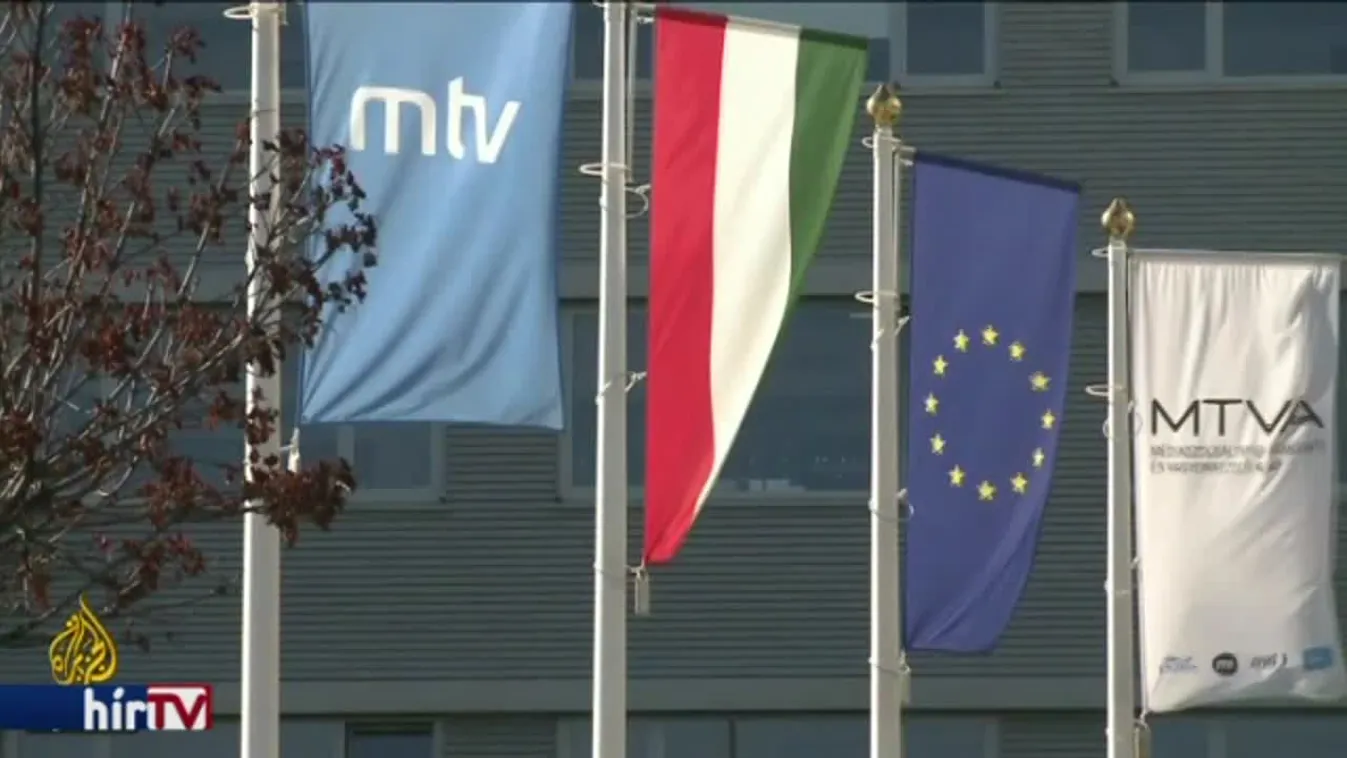 Elismerték: kézivezérelt a közmédia