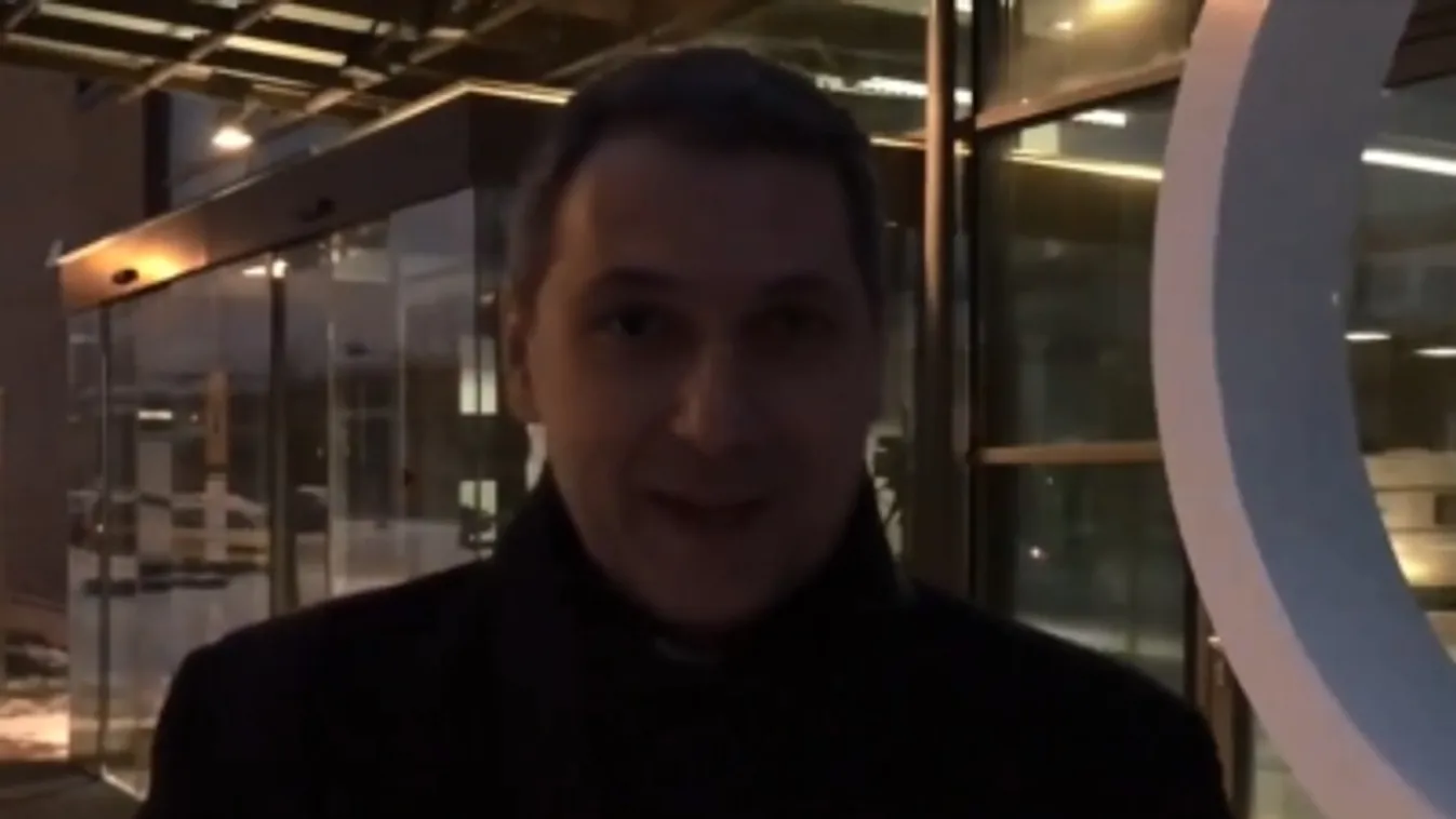 Márki-Zay eskütétele helyett szánkózni ment Lázár