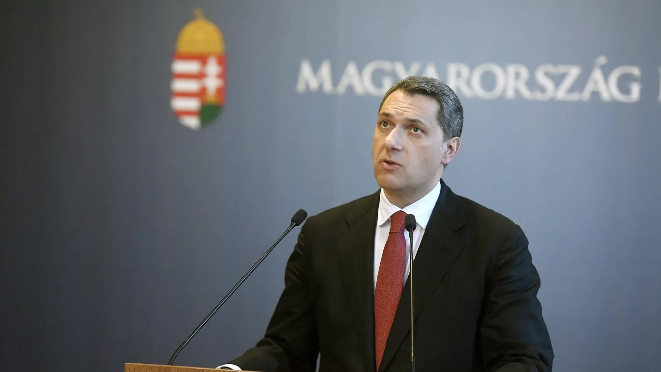 Ünnepséget sem akar Lázár