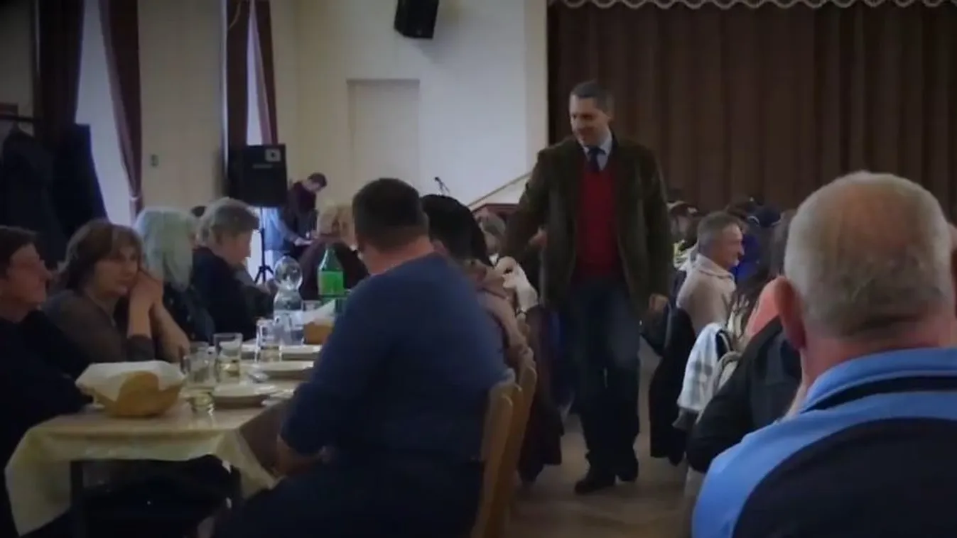 Lázár: Köszönettel tartozunk a közmunkásoknak