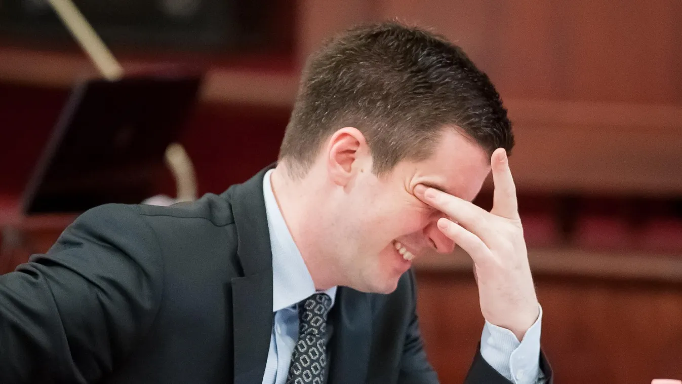 Több ellenzéki is szorongathatja Kocsis Mátét