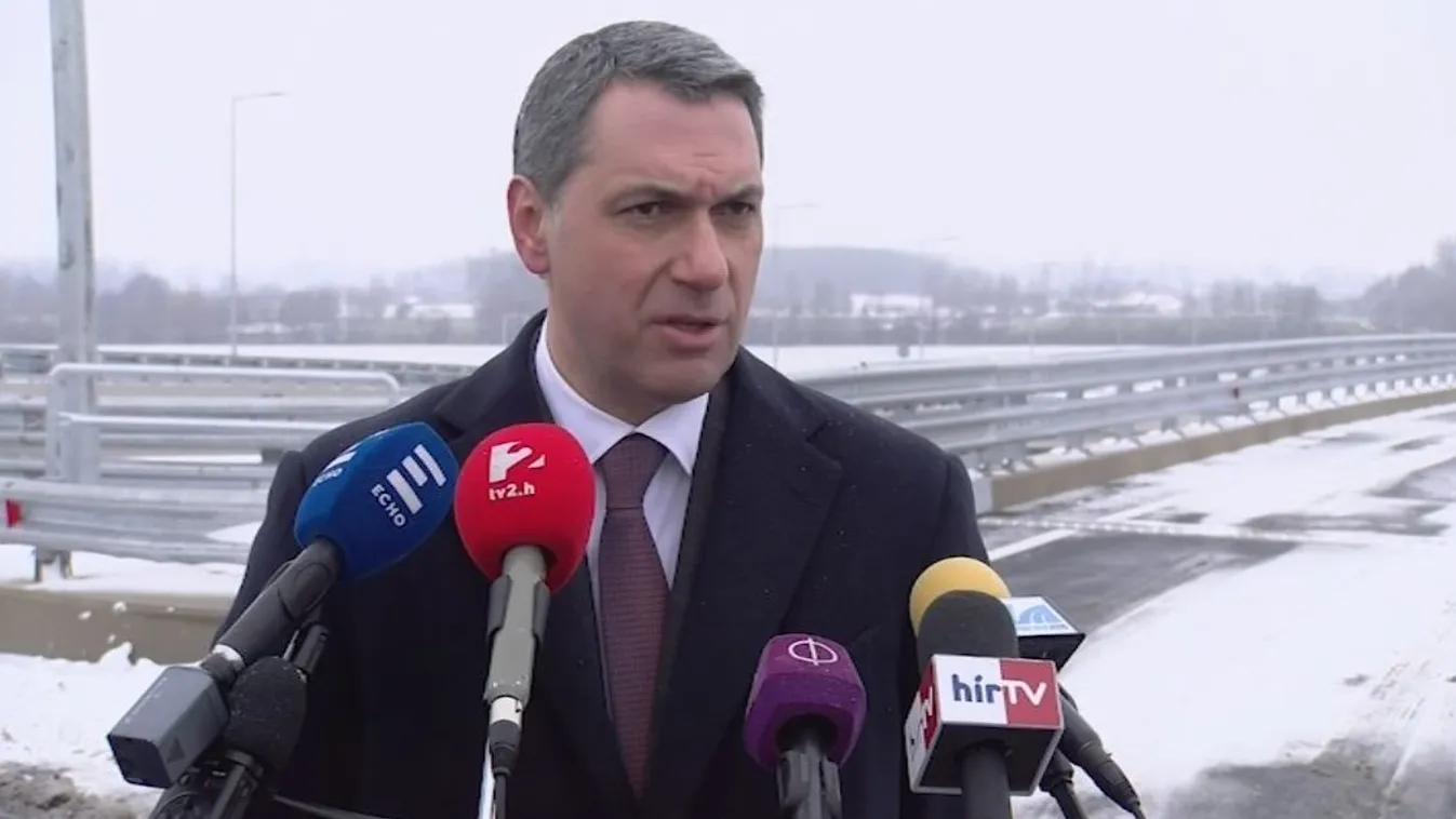 Lázár: Bevándorlásellenes politikus vagyok