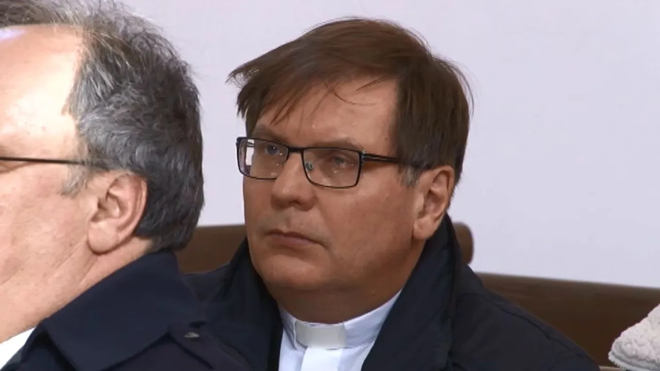 „A határzárat el kell fogadni, de az egyház ajtóként működhet a kerítésen”