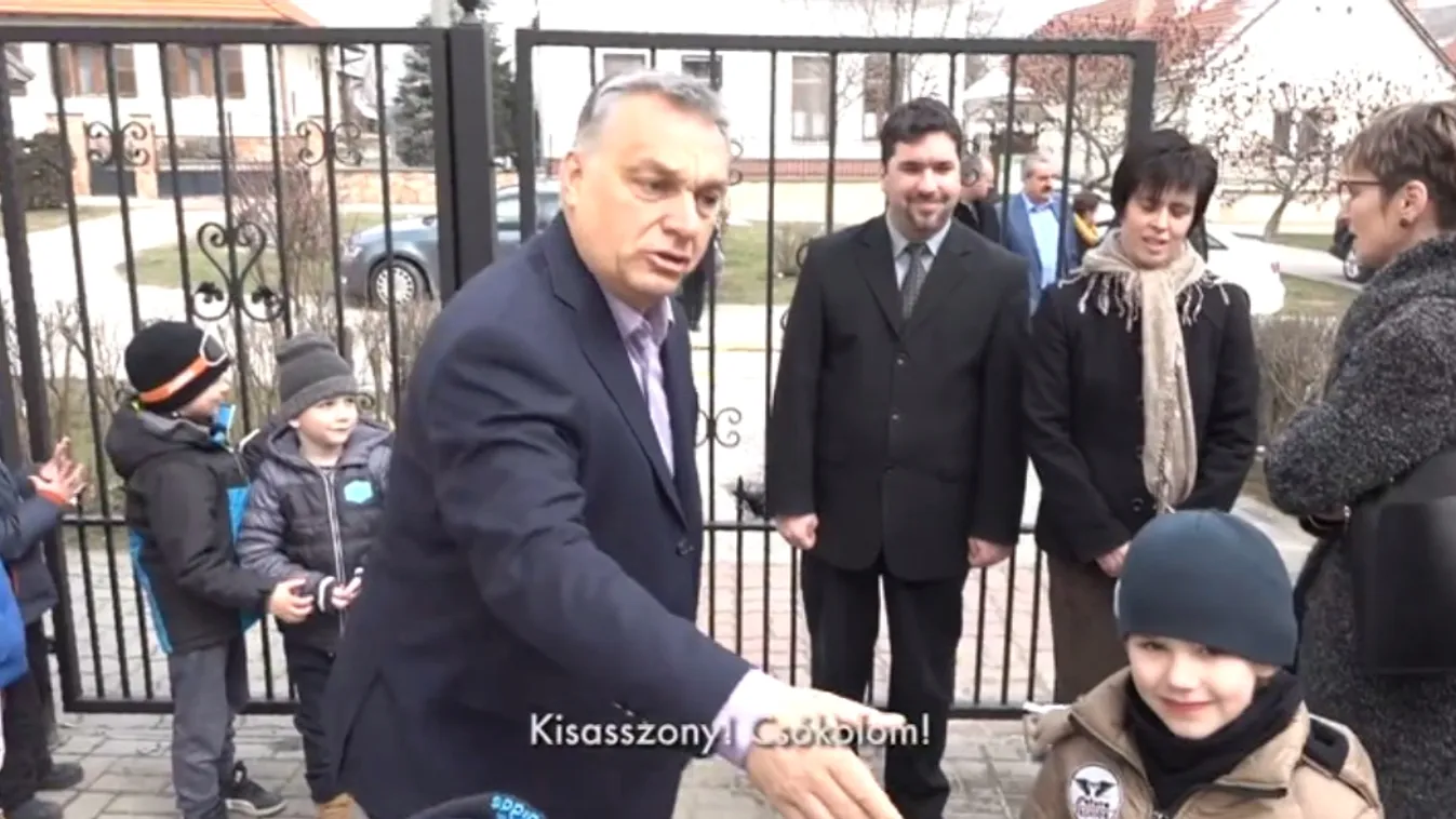 A szülők nem tudták, hogy gyermekeiket felhasználják Orbán videójában
