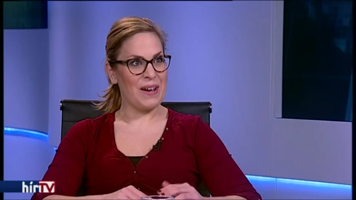 Lapzárta - Lázár János kontra Facebook