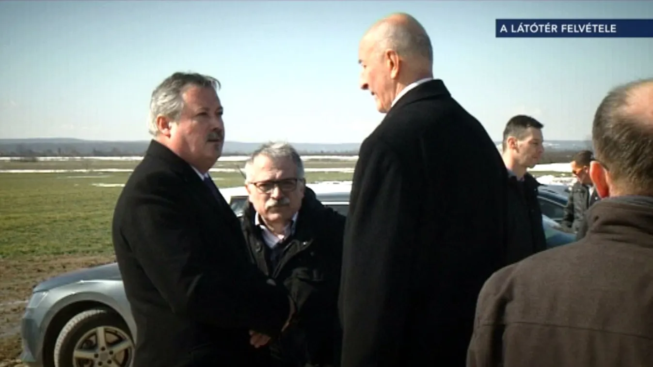 Nem tett le a kormány a menekülttáborok építésének tervéről