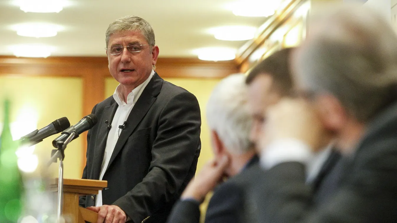 Gyurcsány kormányon átszabná az oktatási rendszert