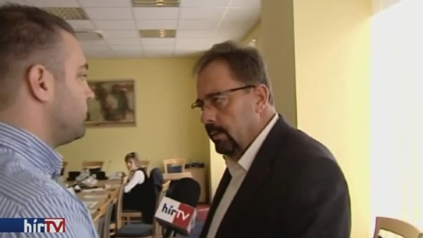 Válasz helyett személyeskedett Pócs János