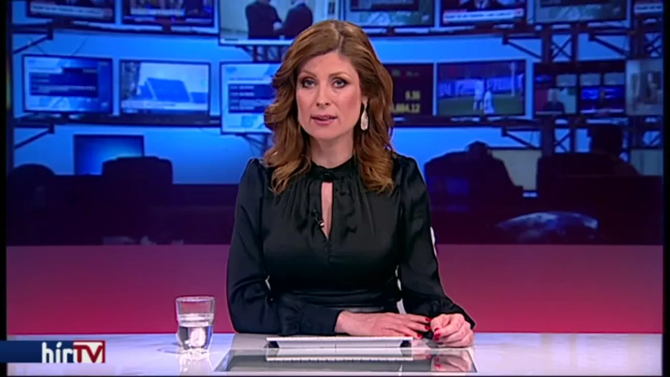 Orbánnak ismernie kell a bicskei tábort