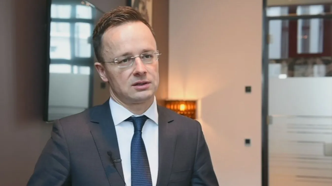 Szijjártó: Ha gyengül a határvédelem, elmennek a befektetők