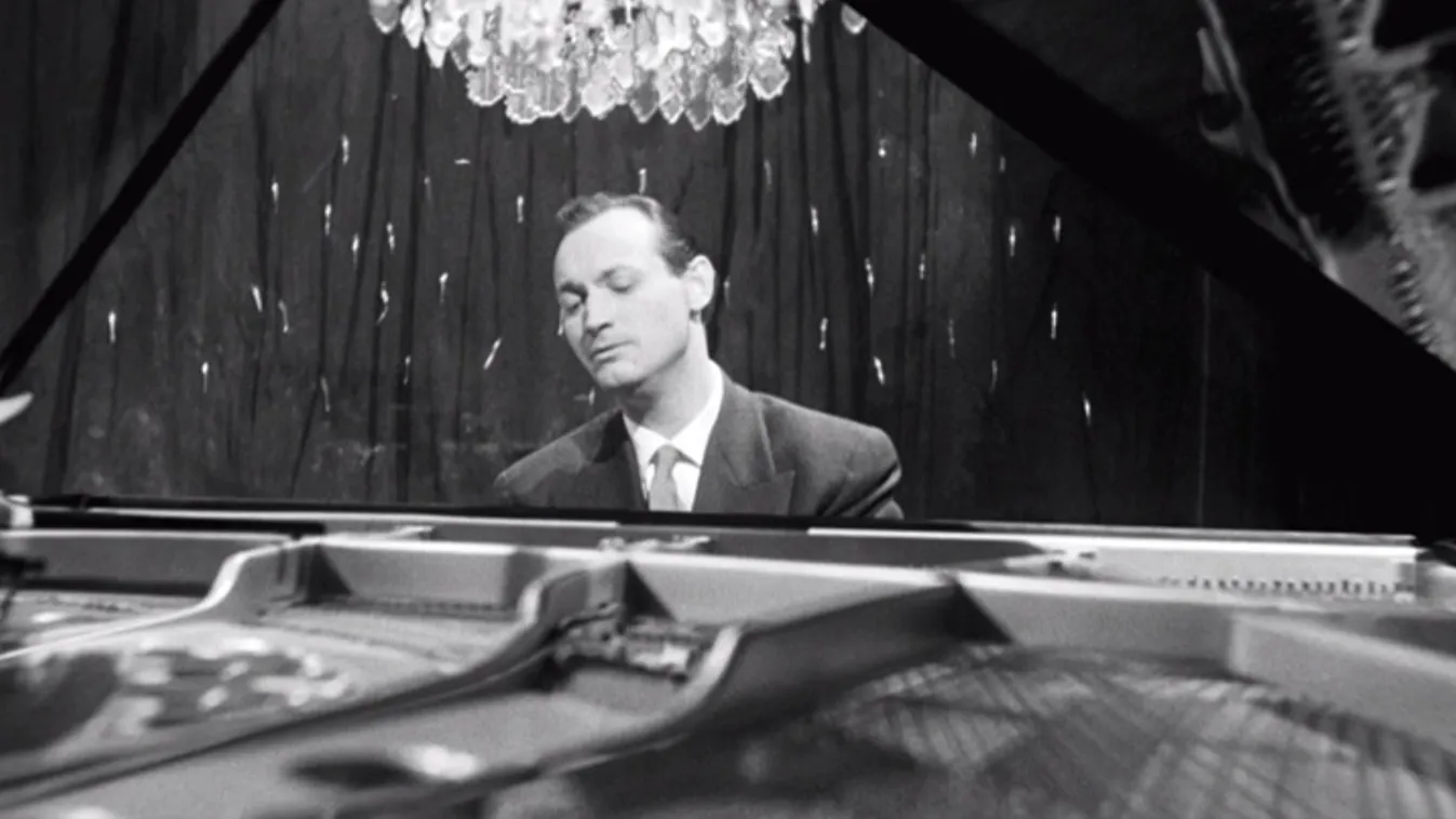 A virtuóz – Vetítő