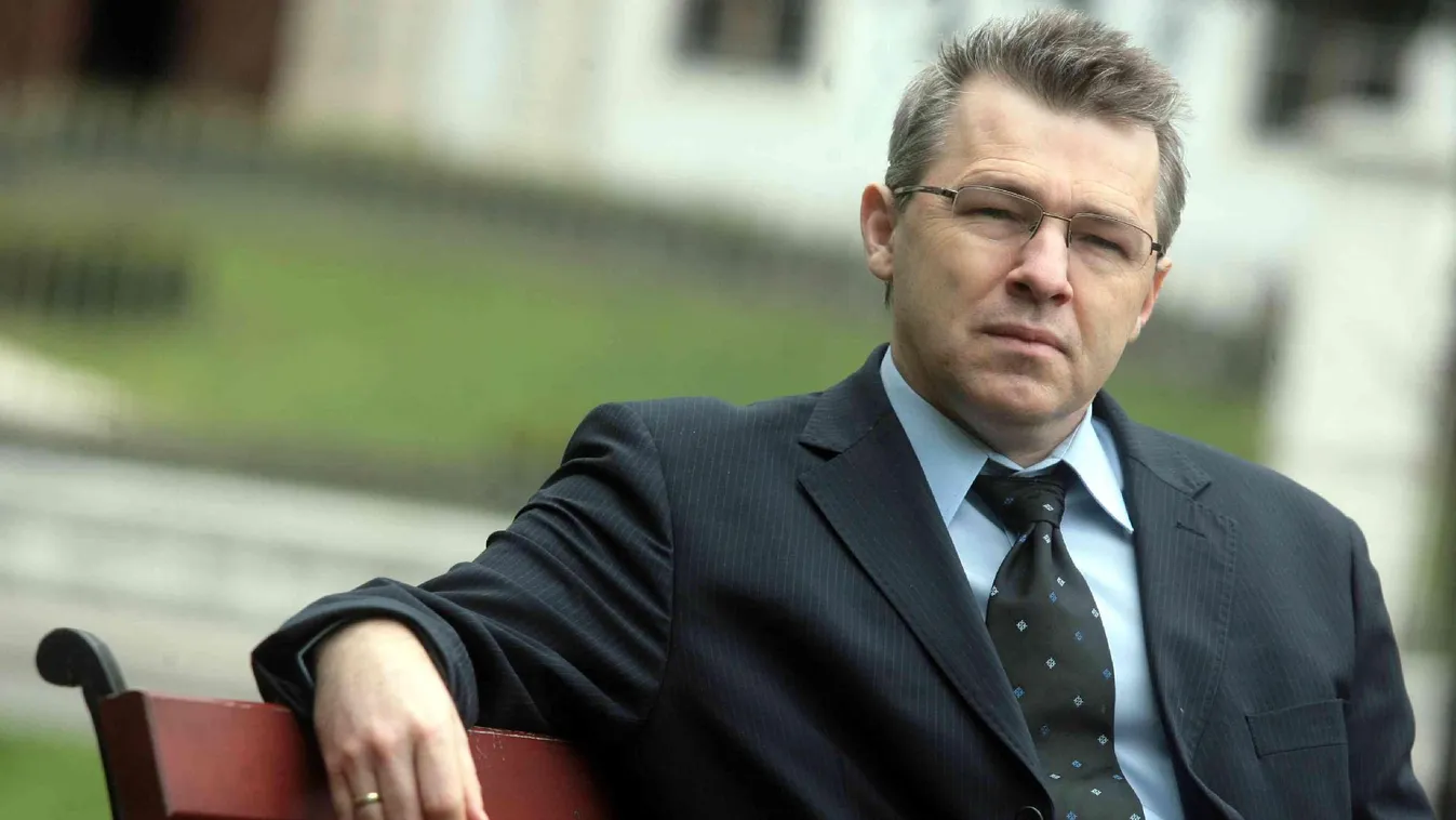 Több mint egymilliárdot parkoltat egy offshore számlán Szabó Zsolt