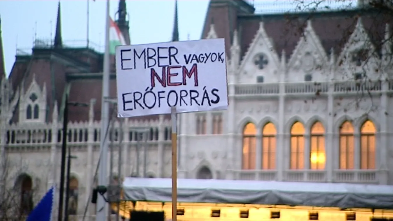 Diáktüntetés: sorra küldik ki az 50 ezres büntetéseket