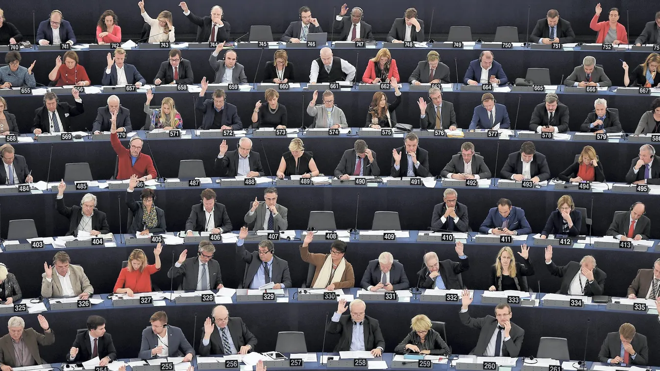 Gyanúsítottként hallgatták ki Szegedi Csanádot