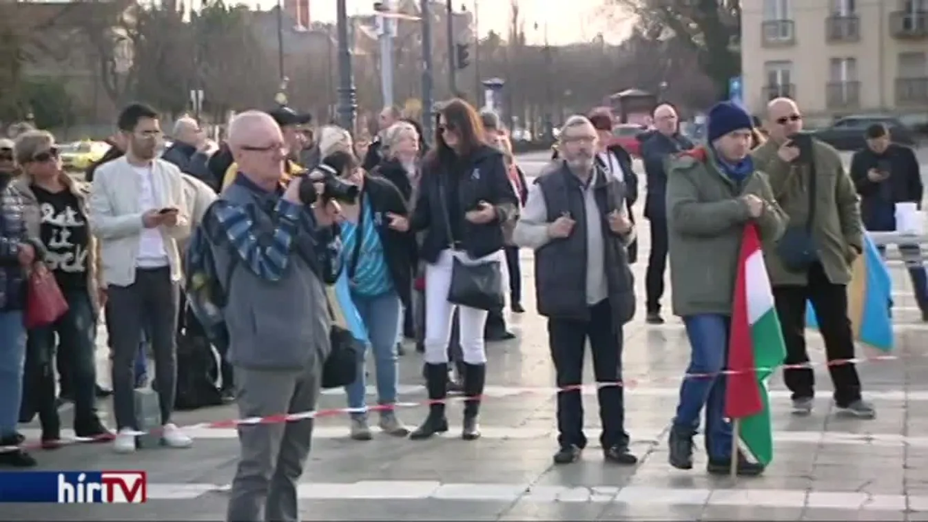 „A kormány nem tud hatékonyan küzdeni a határon túliak érdekeiért”